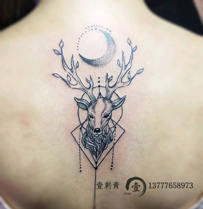 鹿纹身图片