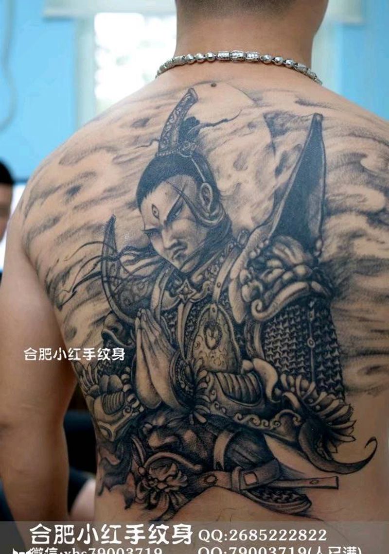 满背继续。 未完成纹身图片