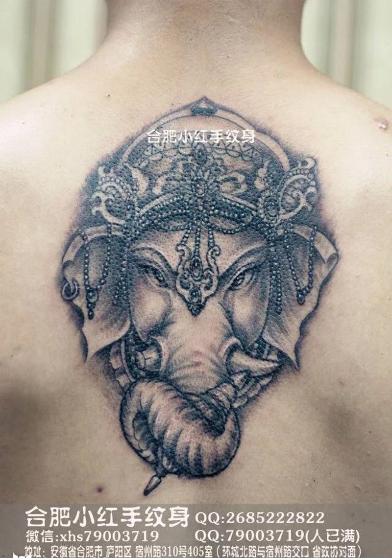后背象神纹身图片
