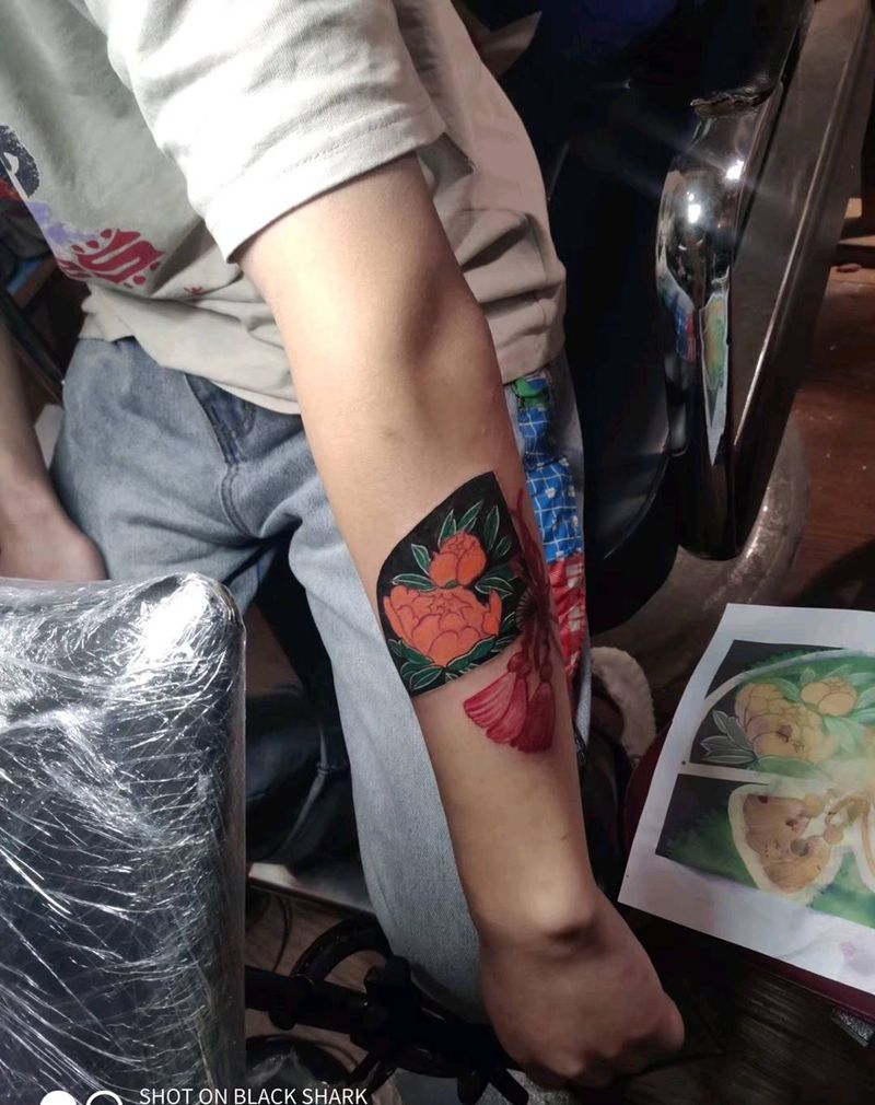 扇子纹身图片_手臂纹身图案