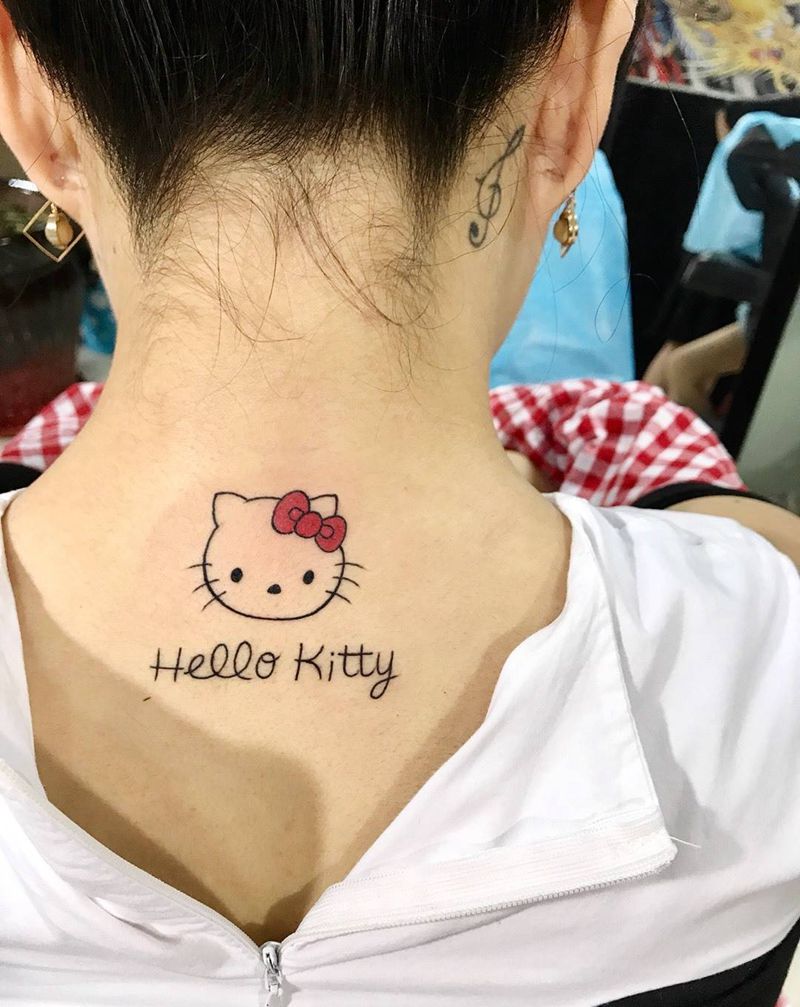 Kitty纹身图片_成品颈部人物动物纹身图案