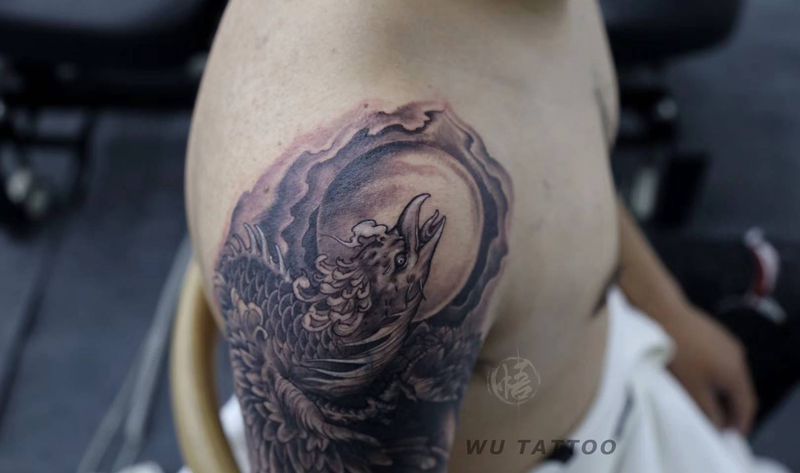 凤凰纹身图片_手臂手部新传统New School纹身图案