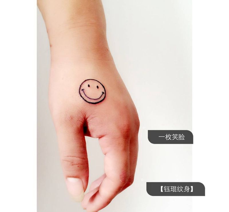 笑脸纹身图片