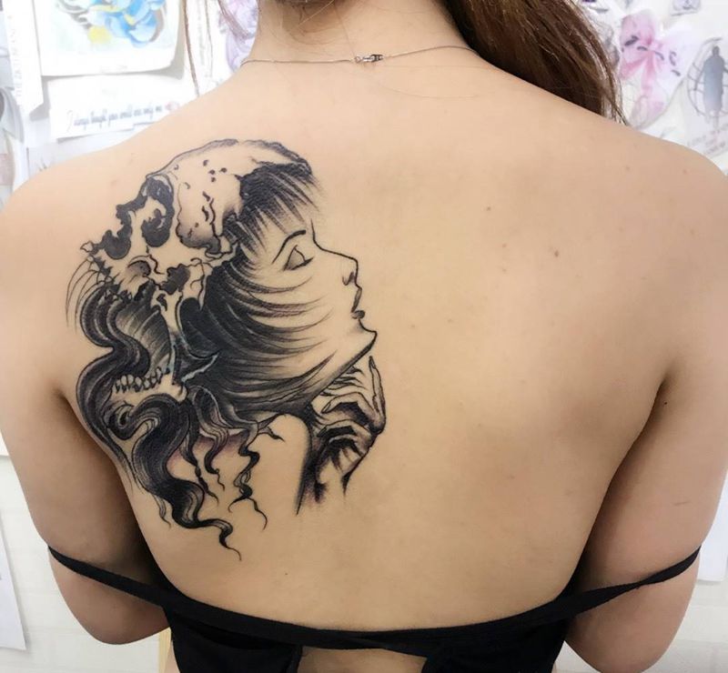 后背遮盖纹身图片