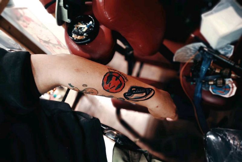 搞破鞋纹身图片_手臂纹身图案