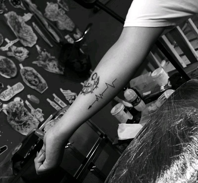 心跳图纹身图片_手臂纹身图案