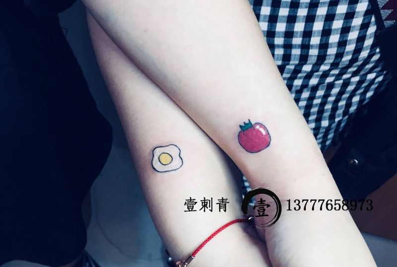 一对情侣纹身图片