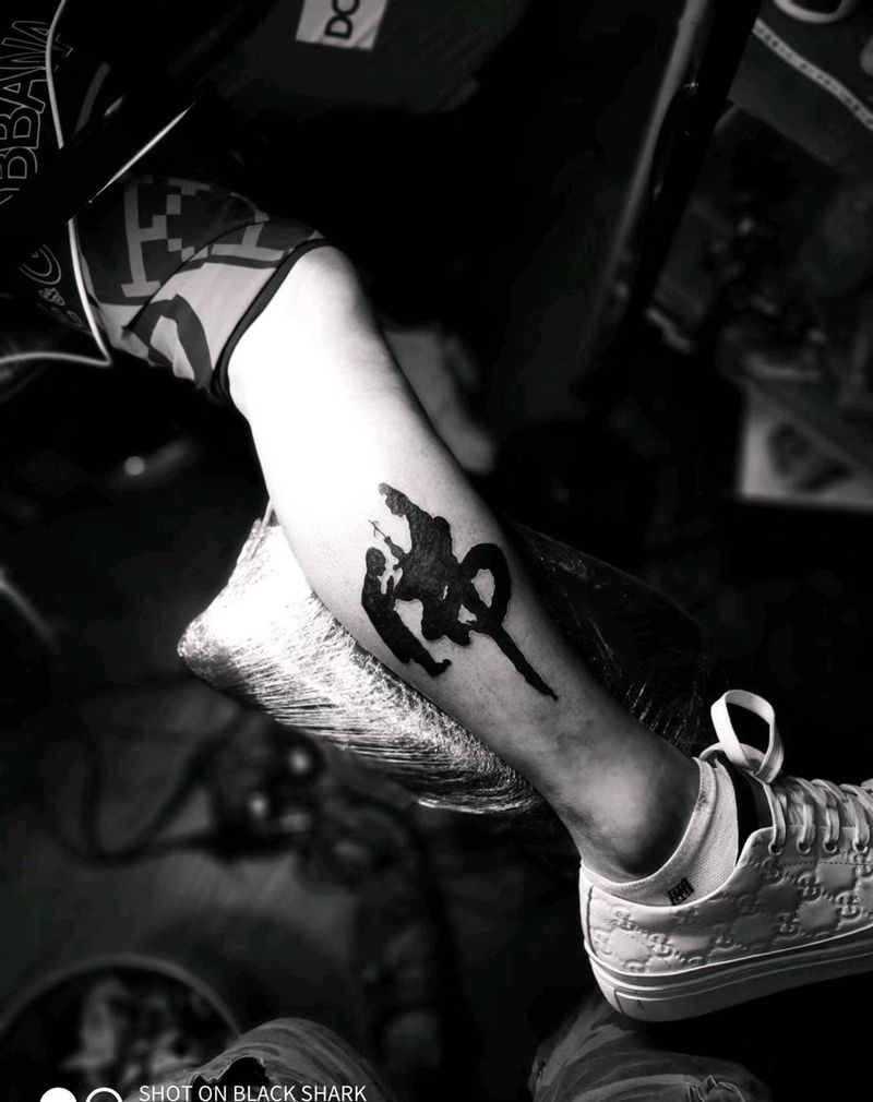 佛纹身图片_腿部纹身图案