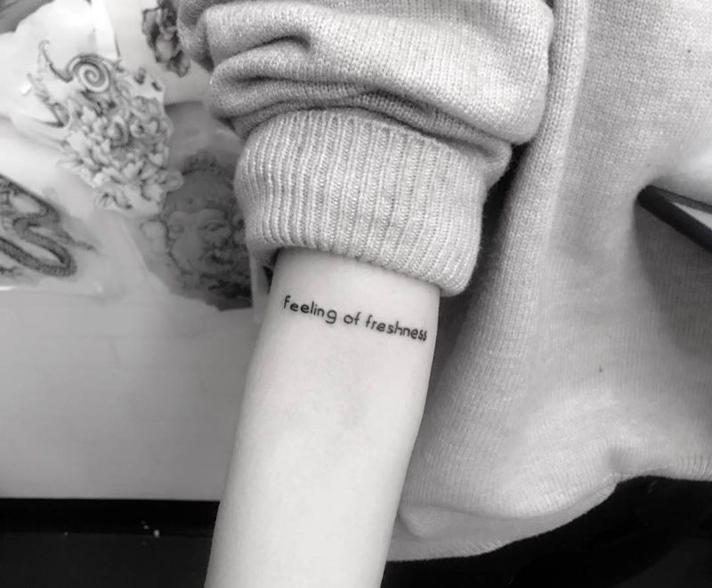 手臂英文纹身图片