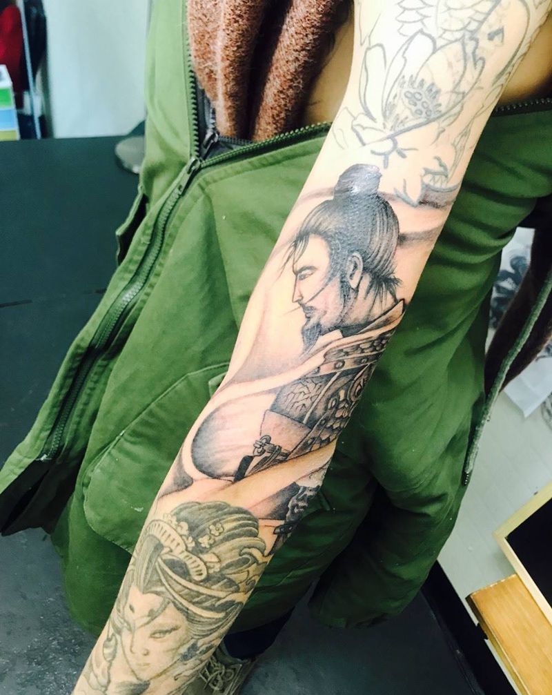 包小臂纹身图片