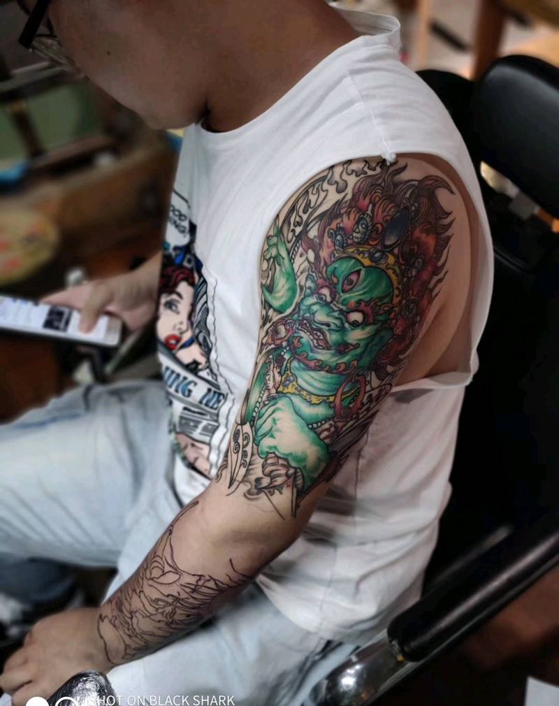 花臂拼接中纹身图片_手部纹身图案