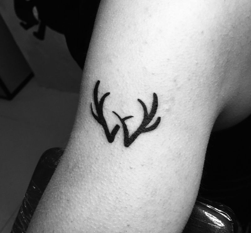 鹿角纹身图片