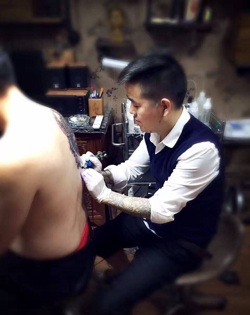 后背貔貅纹身纹身图片