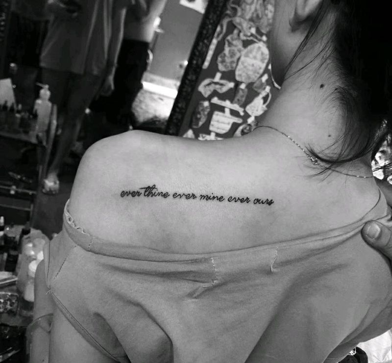 情侣纹身纹身图片_背部纹身图案