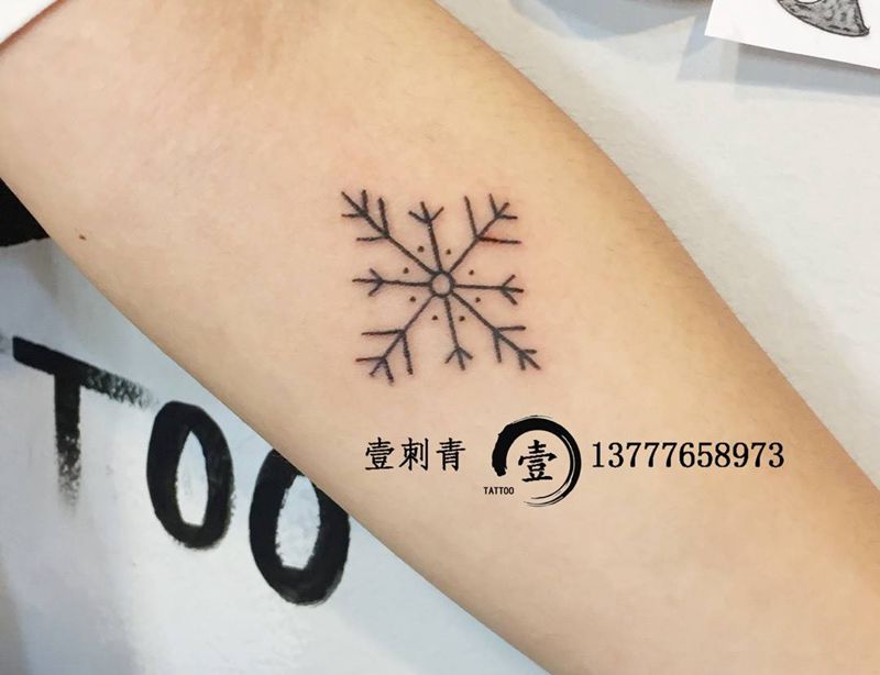 雪花纹身图片
