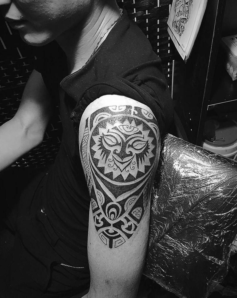 太阳神图腾纹身图片