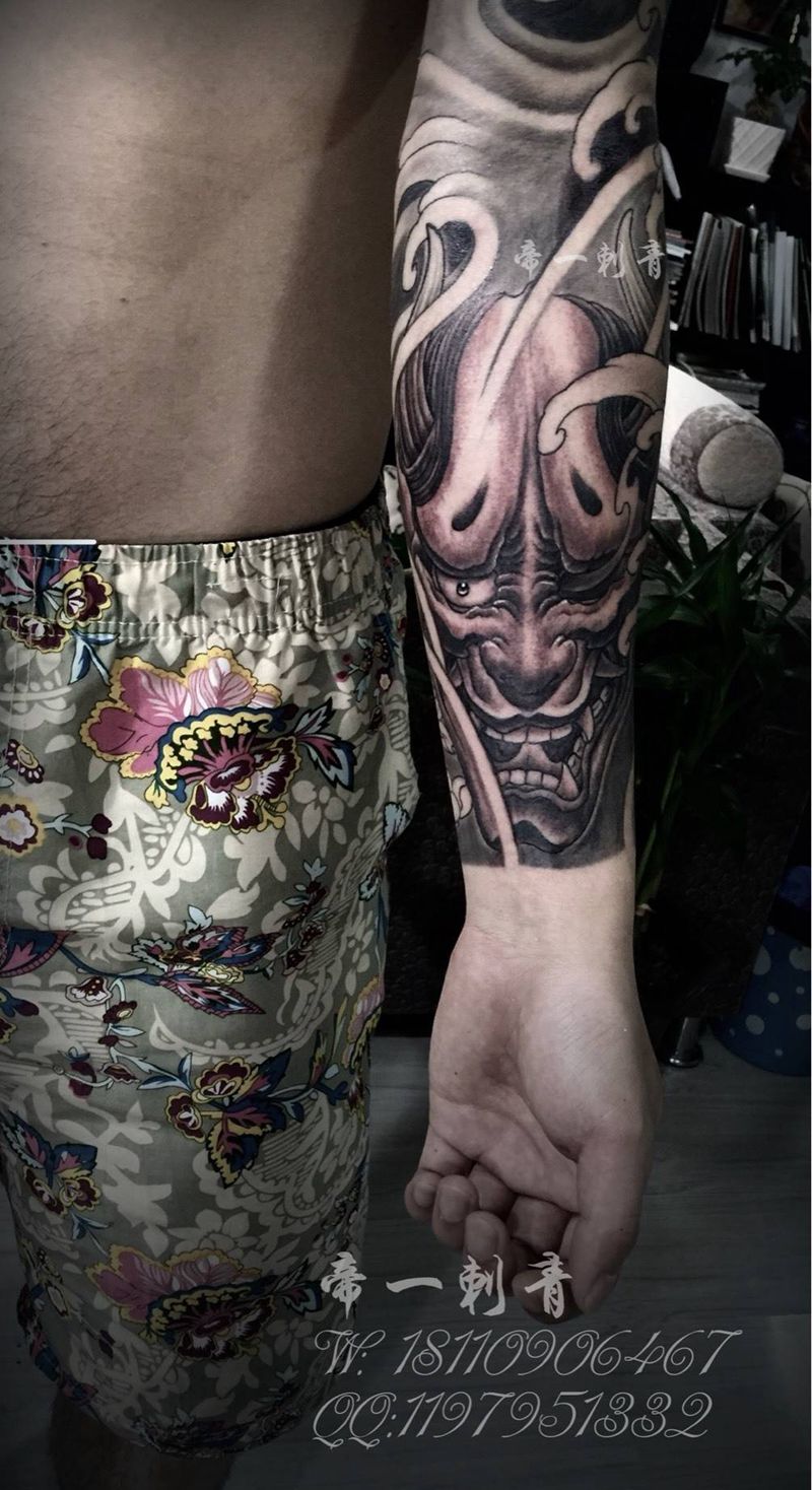 小手臂 般若纹身图片