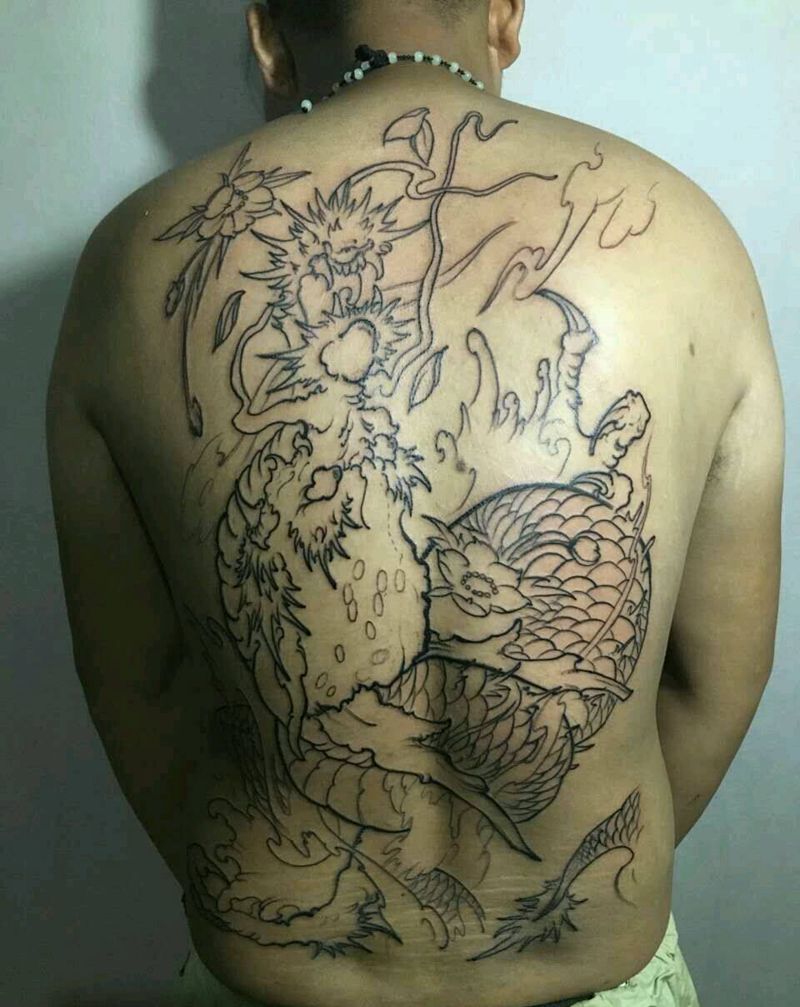 满背龙线条纹身图片