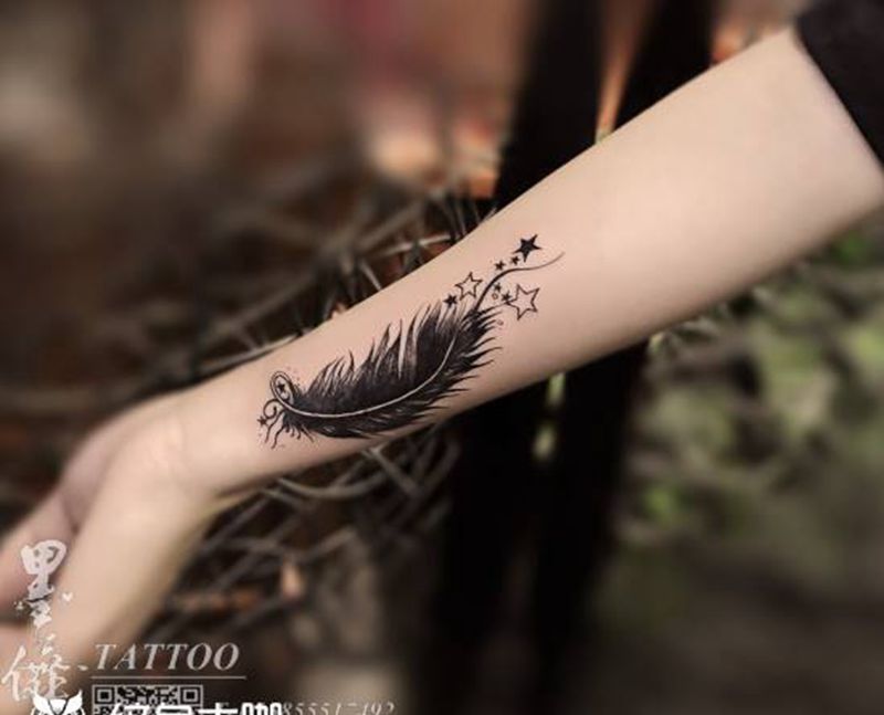 羽毛覆盖tattoo纹身图片_手臂纹身图案
