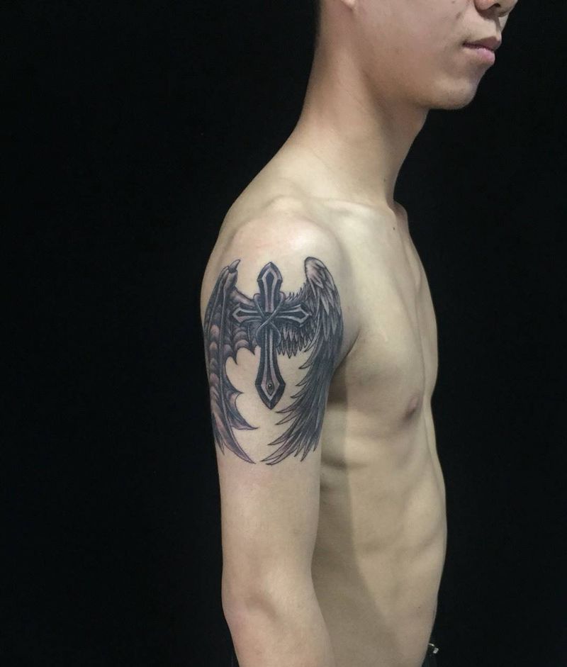 上手臂善恶翅膀纹身图片_成品手臂写实图腾羽毛纹身图案