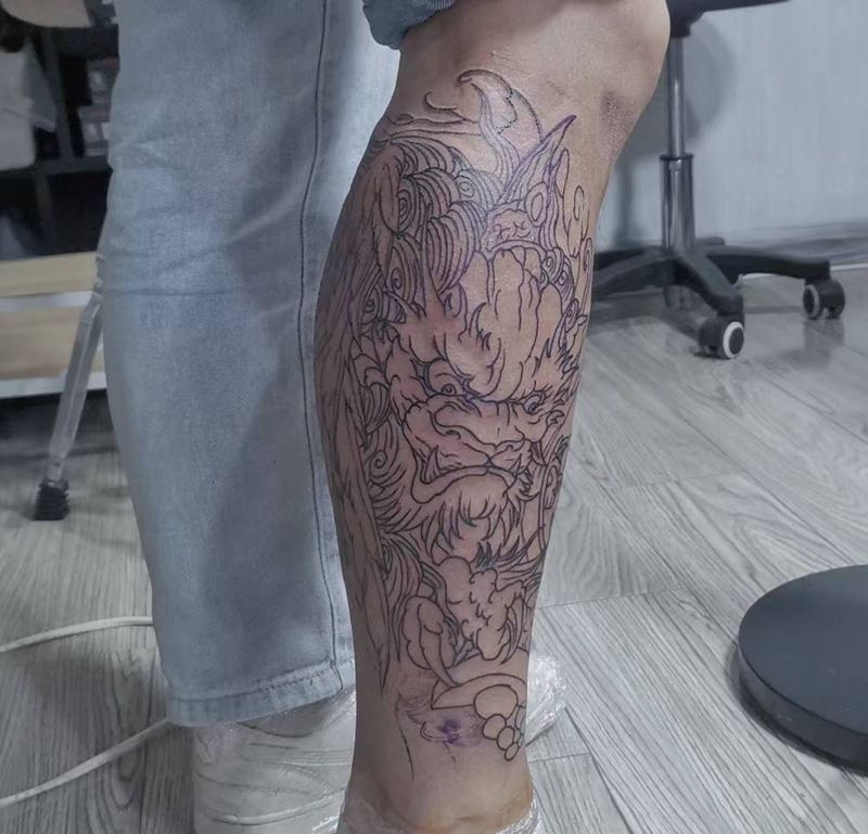小腿貔貅纹身图片_腿部老传统新传统纹身图案
