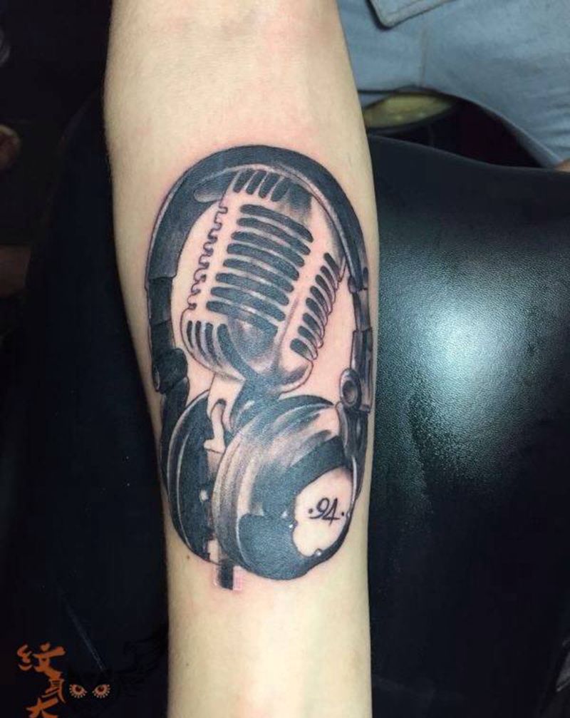 dj diss纹身图片_欧美写实静物手臂纹身图案