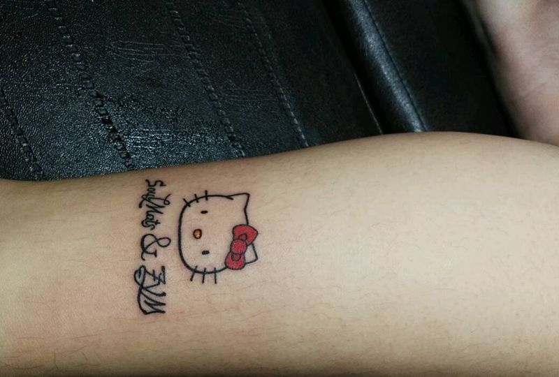 英文加小猫纹身图片