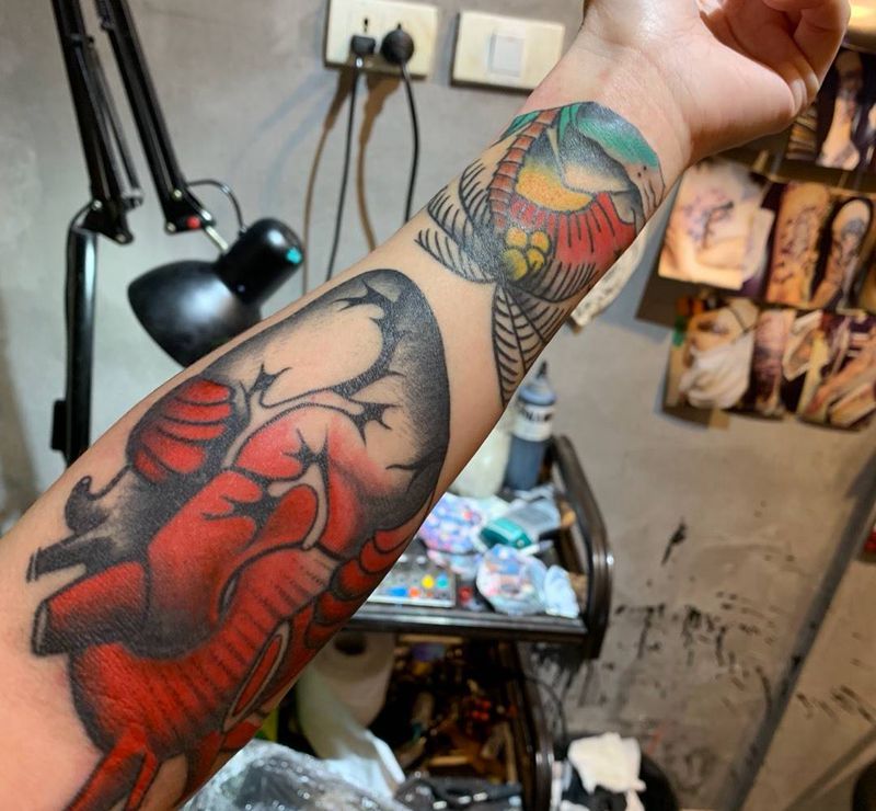 old school小臂纹身图片_手臂Old School水彩纹身图案