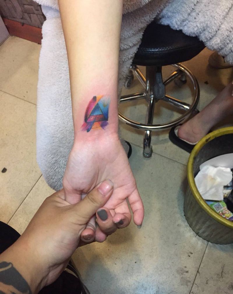 涂鸦纹身图片_成品手部手臂欧美清新几何图腾原创纹身图案