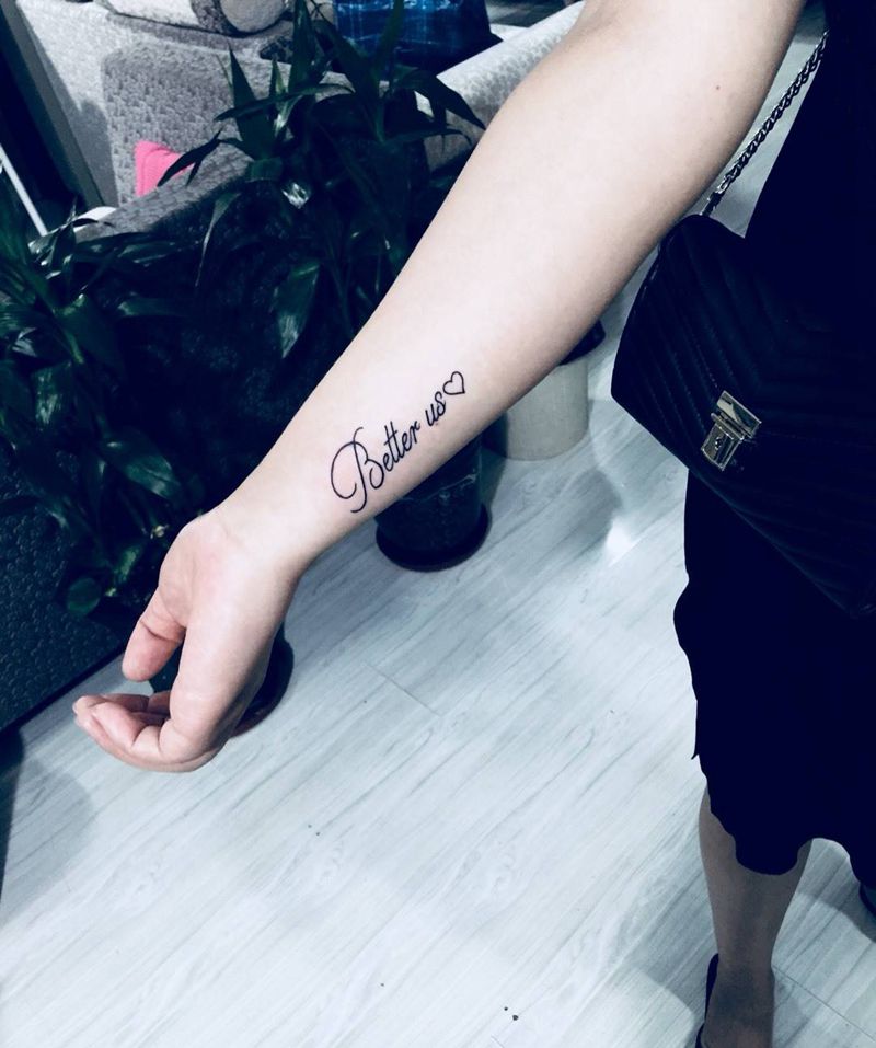 小手臂侧面纹身图片_成品手臂清新字符英文纹身图案