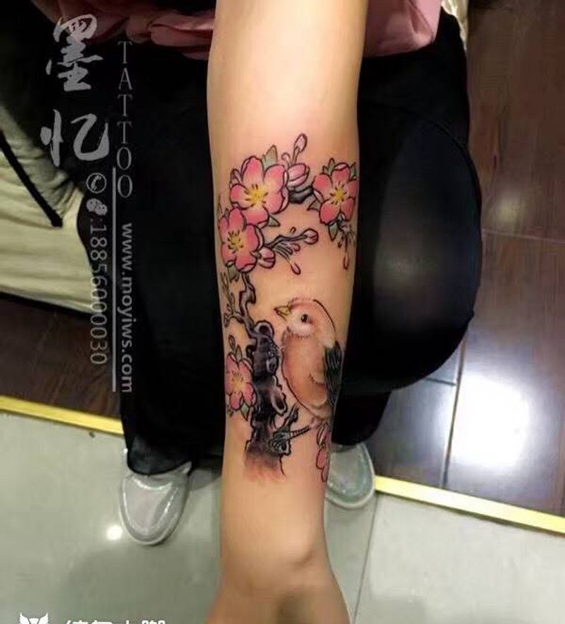 鸟遮盖纹身图片_国画传统成品手臂动物静物纹身图案