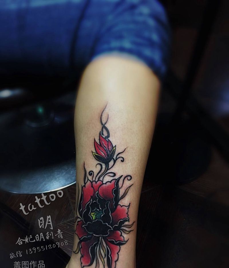 花纹身图片_腿部纹身图案