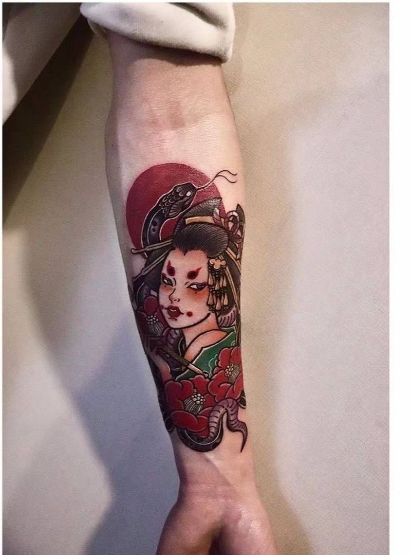 艺伎纹身图片_Old SchoolNew School纹身图案