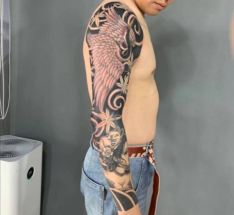 花臂纹身图片_手臂老传统新传统纹身图案