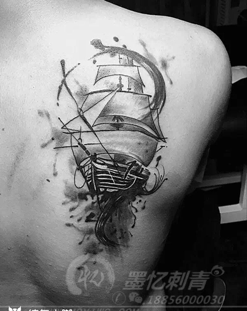 帆船纹身图片_成品肩部写实静物纹身图案