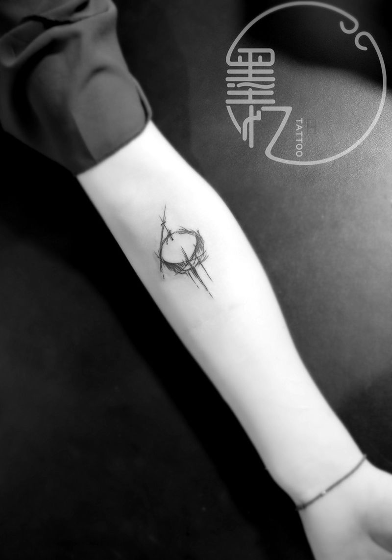 素描线条纹身图片