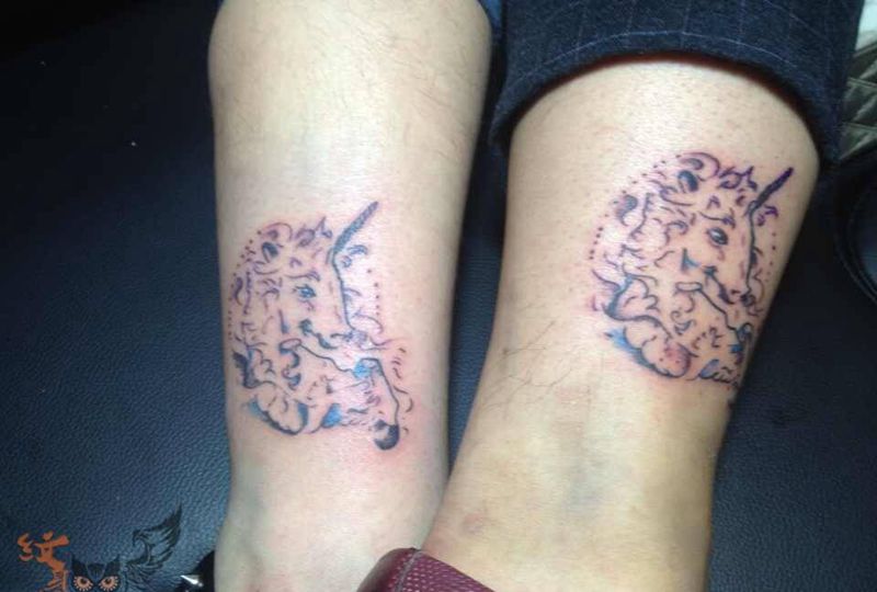 情侣纹身纹身图片_清新欧美动物脚部纹身图案