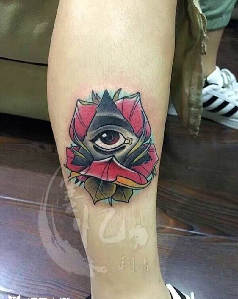 上帝之眼纹身图片_几何清新传统成品纹身图案