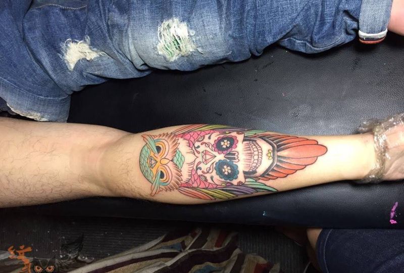 猫头鹰纹身图片_欧美清新动物腿部纹身图案