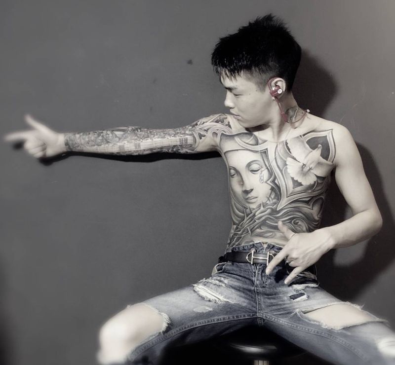 通体之路－花臂纹身图片