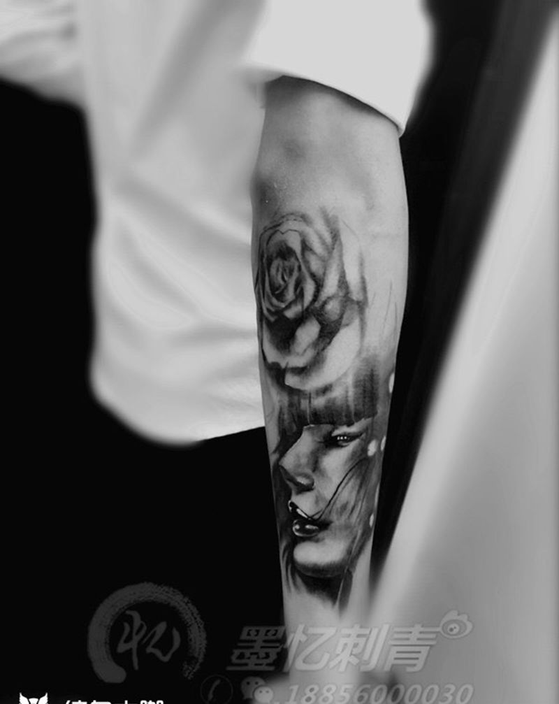 女人纹身图片_人物写实纹身图案