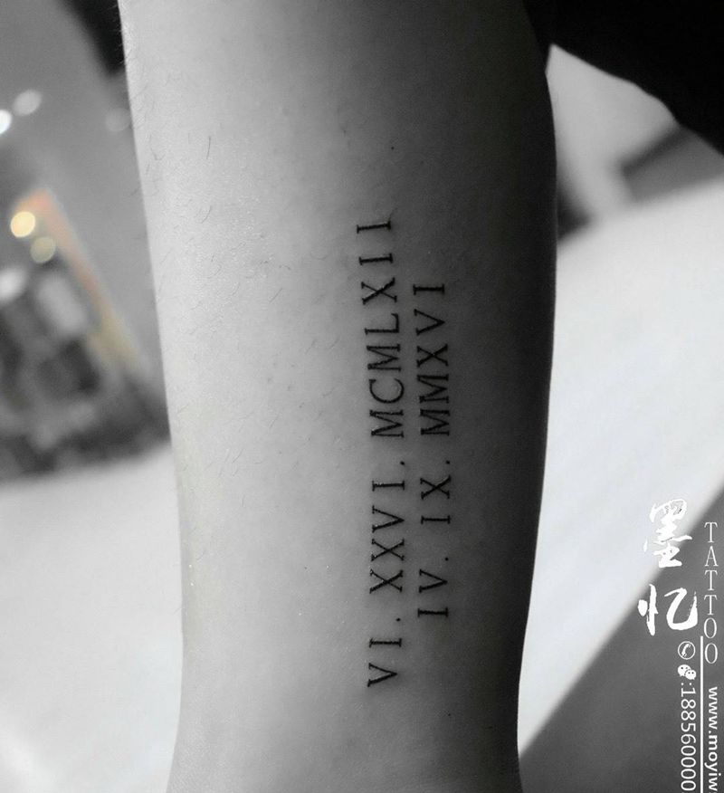罗马数字小腿纹身图片