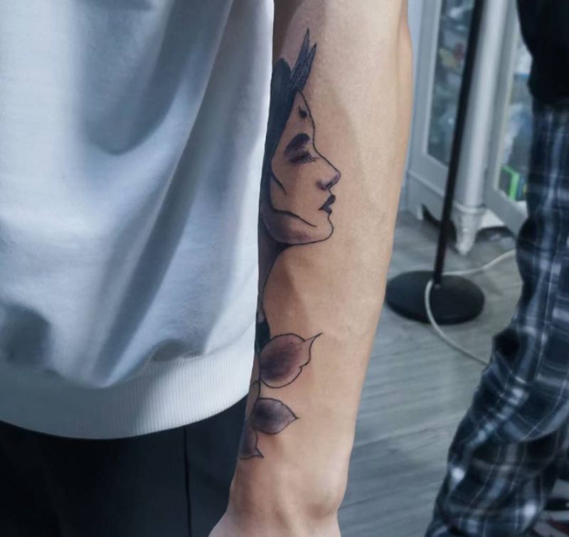 新传统纹身图片_手臂新传统纹身图案