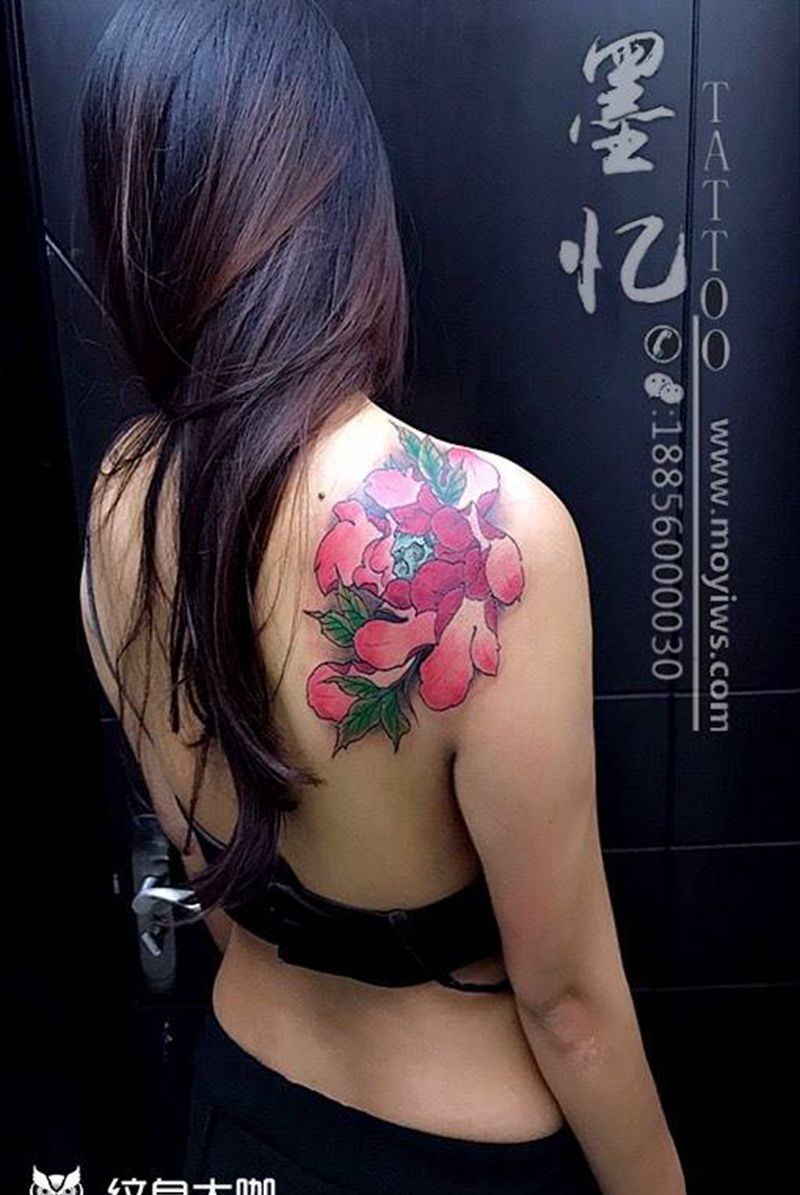 牡丹纹身图片_成品背部传统原创纹身图案
