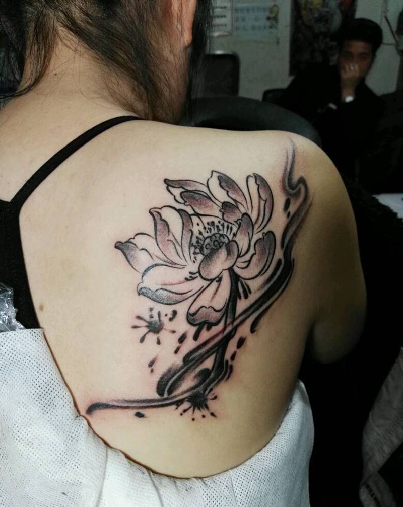 荷花纹身纹身图片