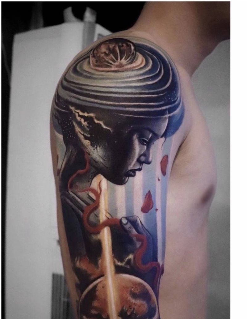 大臂纹身图片_手臂新传统欧美写实纹身图案