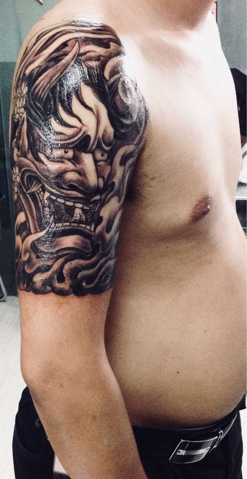 手臂般若黑灰纹身图片_成品手臂传统鬼神般若纹身图案