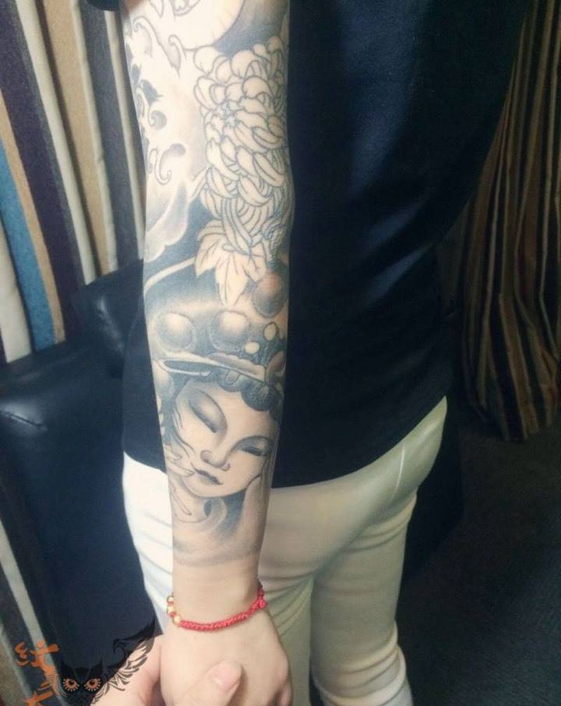 花臂女神 未完成纹身图片_传统手臂肖像人物纹身图案