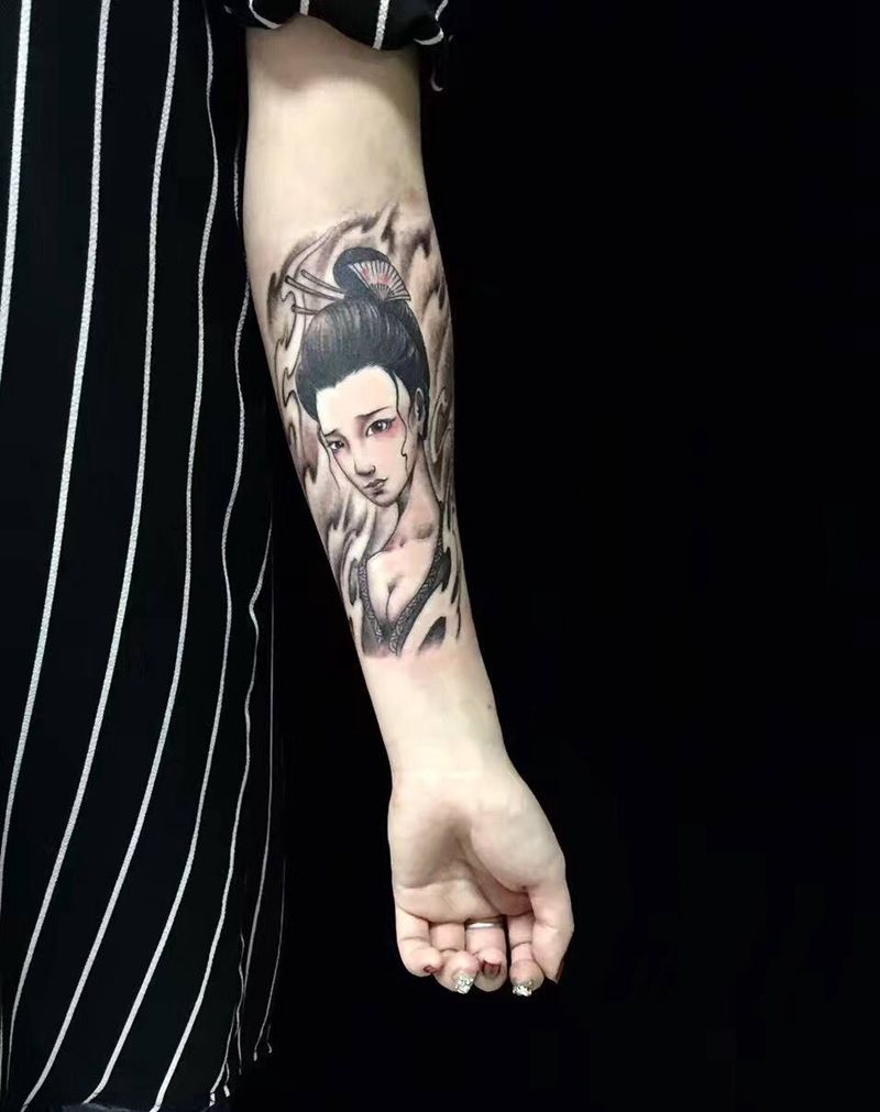 小手臂 艺妓纹身图片_成品手臂肖像传统人物纹身图案