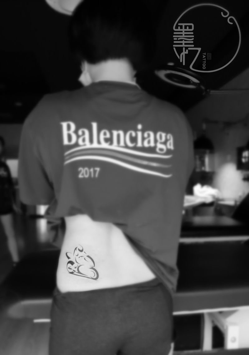 摩托车纹身图片